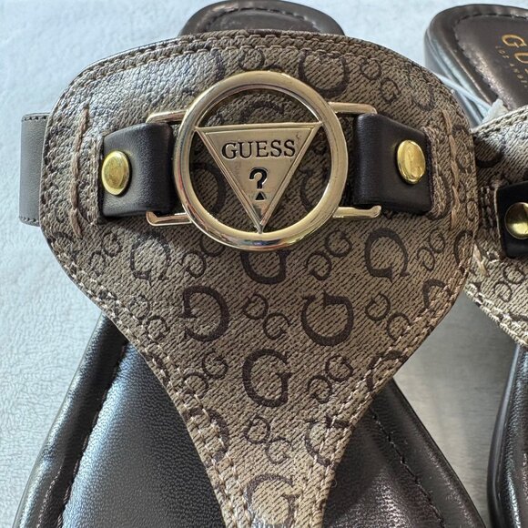 Guess Womens Monogrammed Brown Sandals With Gold Logo & Open-Toe Design Size 8 - Picture 13 of 13